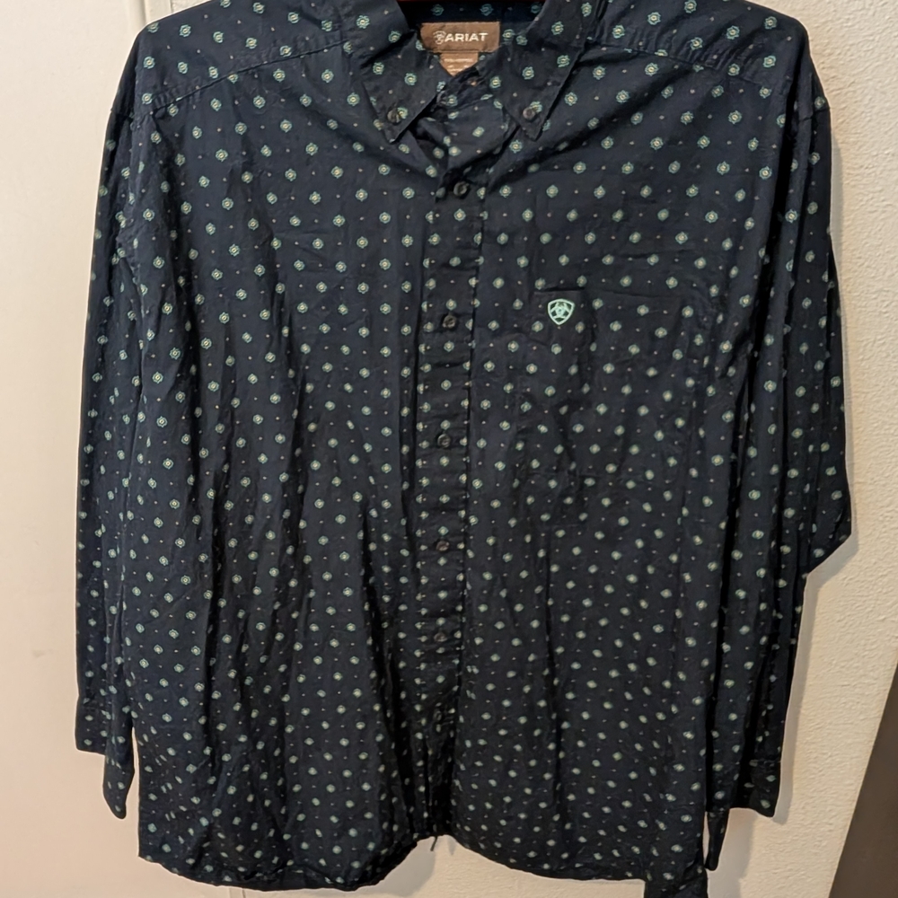 Ariat Navy and Green Patterned Shirt Button Up Size‎ Large
